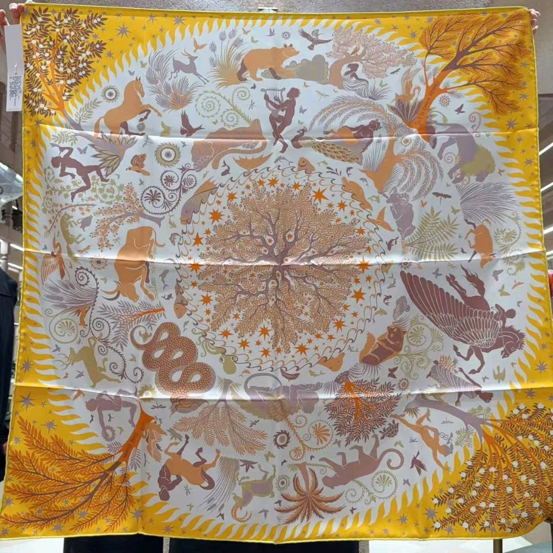 未使用 Hermes/爱马仕 “俄尔普斯的魔力”丝巾尺寸： 90*90cm