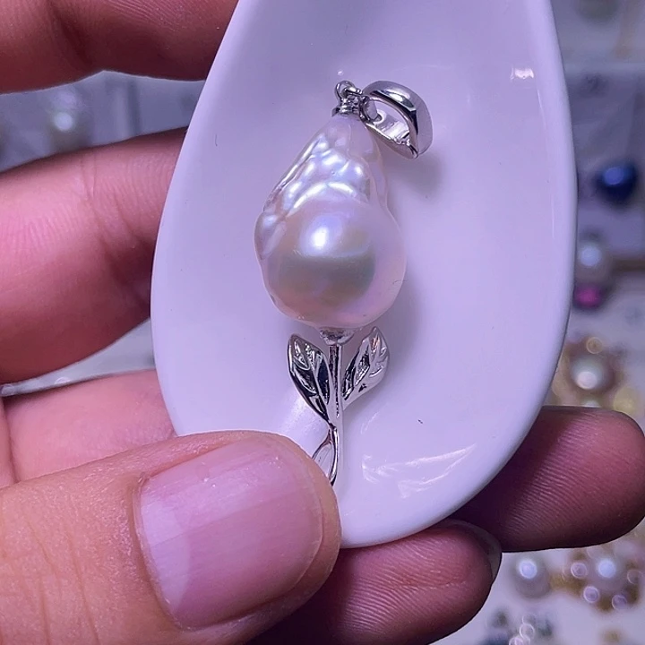 淡水珍珠颈饰合金09