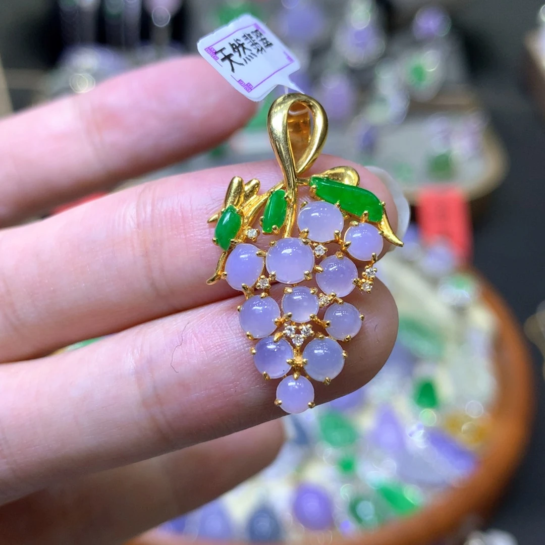 【闪购商品】翡翠颈饰18K金镶嵌翡翠吊坠项链