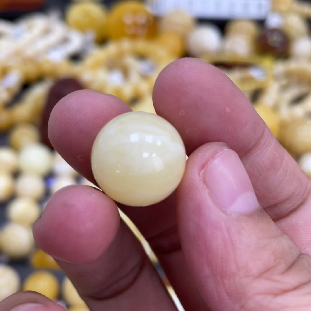 未镶嵌琥珀裸石16mm白花