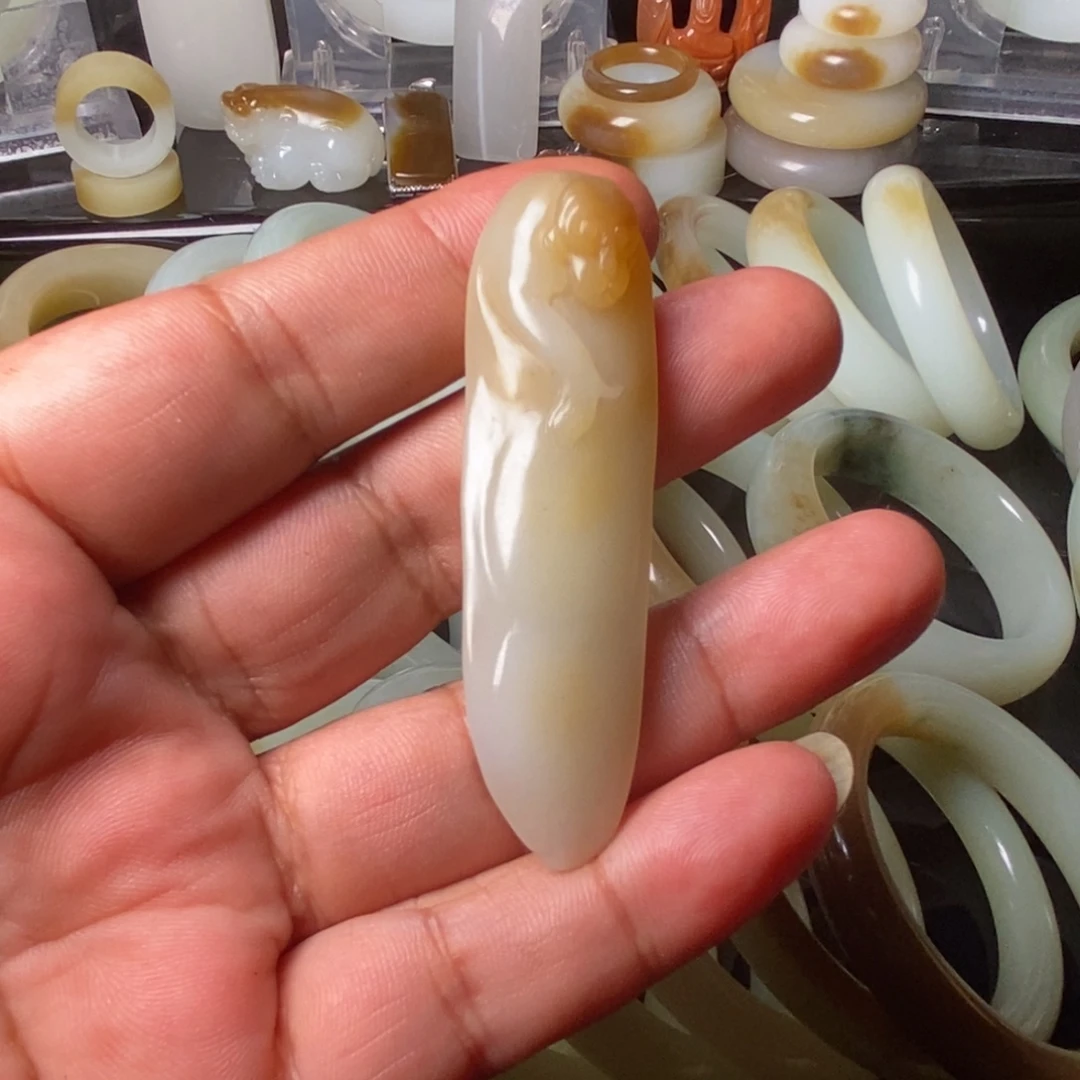 紫***苏和田玉（糖玉）未镶嵌颈饰