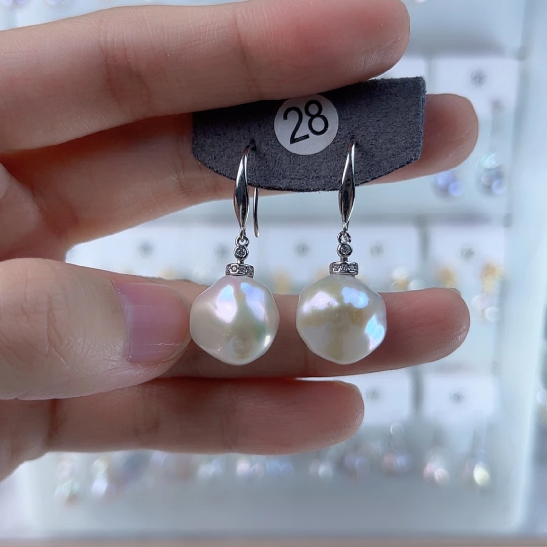 淡水珍珠耳饰未镶嵌