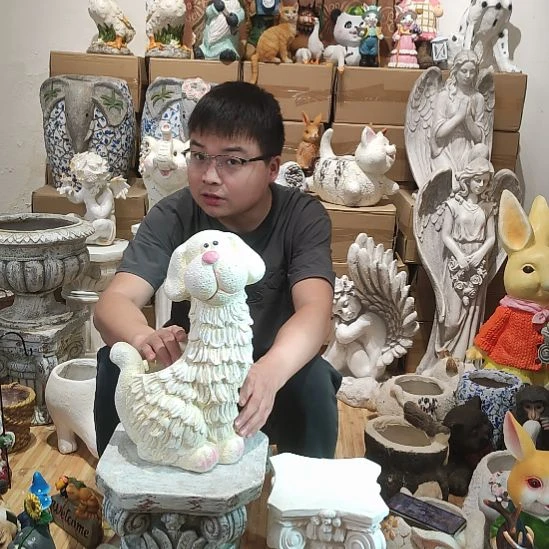 合成树脂奶油狗花盆摆件