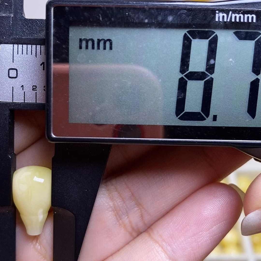 裸石琥珀未镶嵌蜜蜡三通