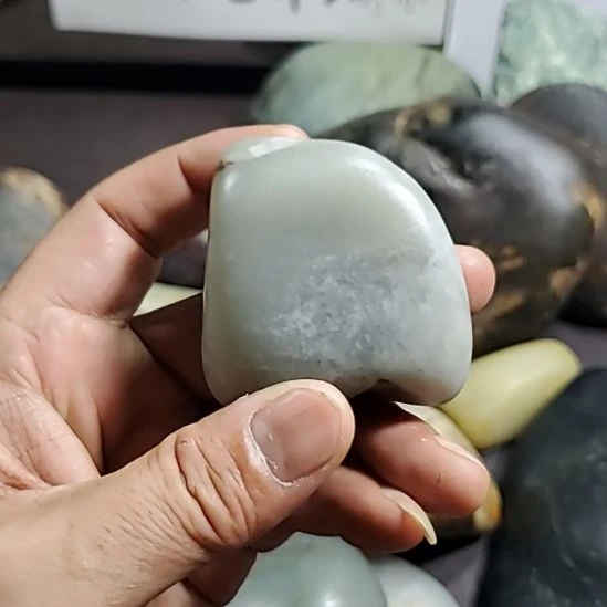 和田玉（糖玉）未镶嵌挂件