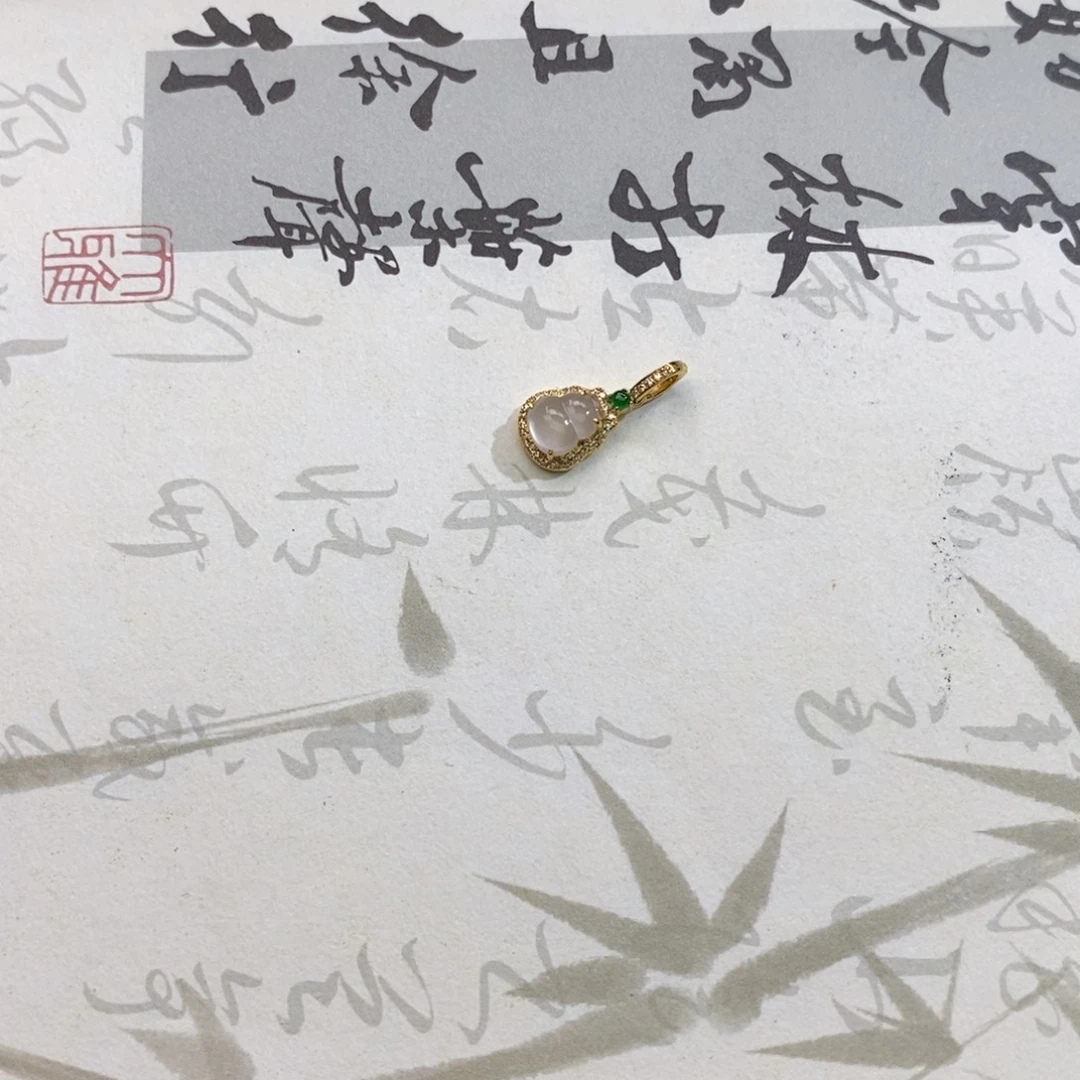 菡***萏翡翠18K金镶嵌颈饰翡翠