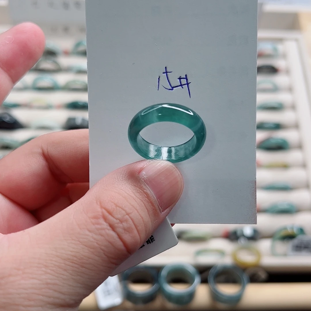 翡翠未镶嵌戒指翡翠