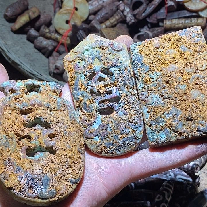 卡***苏玛瑙/玉髓颈饰未镶嵌