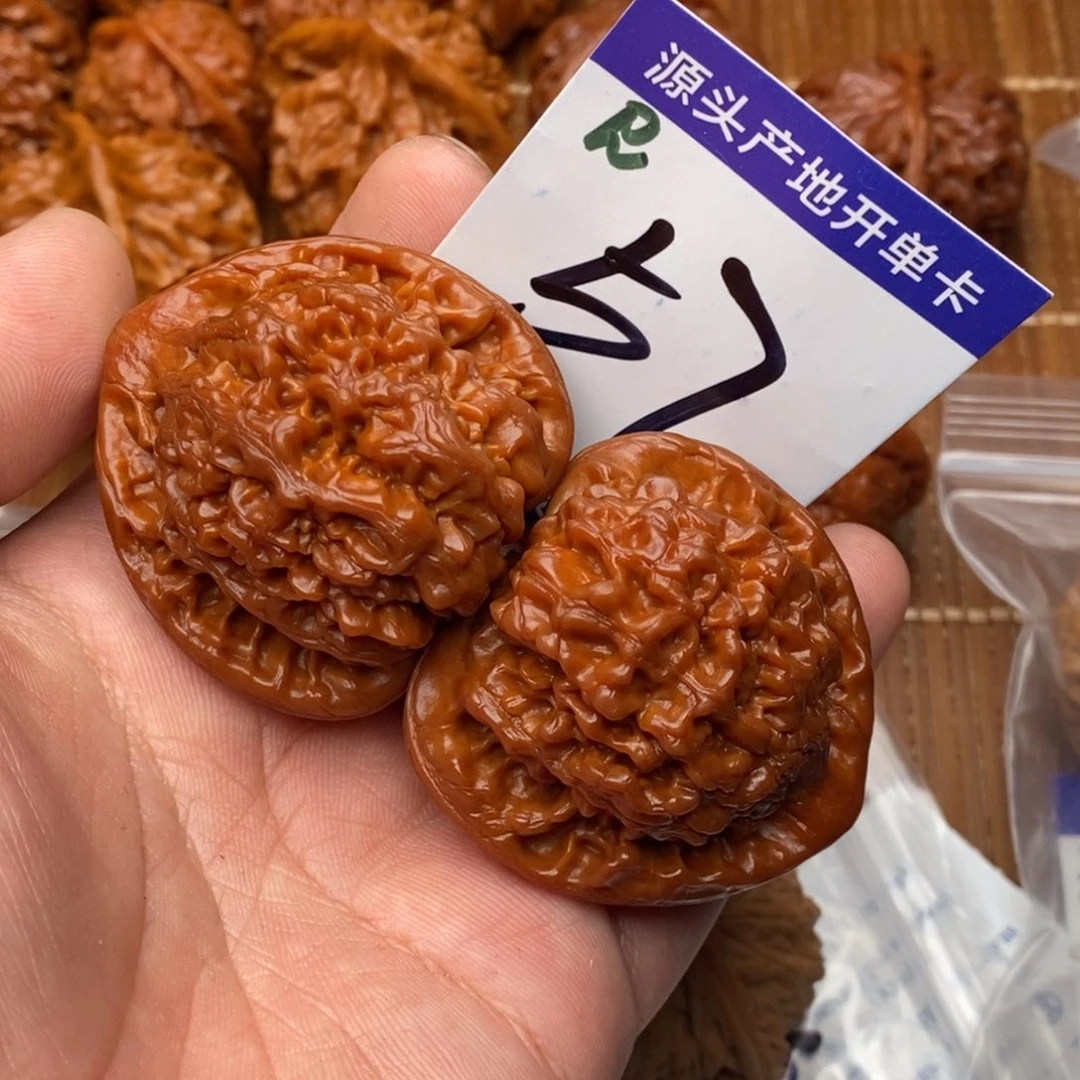 把件文玩核桃麒麟纹大官帽46尺