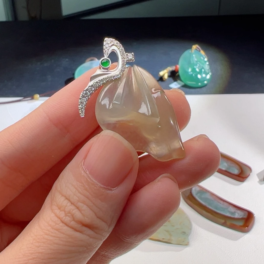 【闪购商品】翡翠颈饰未镶嵌高冰鹅黄挂件