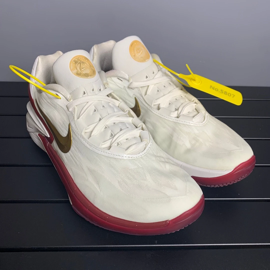 42.5码gt2金牌 气垫饱满 几乎0磨损 缓震气垫篮球鞋/5807