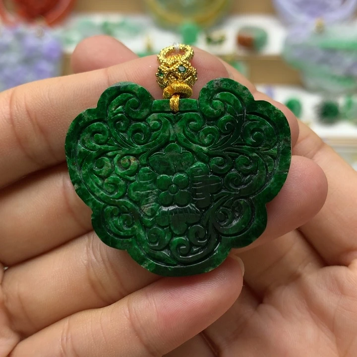 颈饰未镶嵌翡翠翡翠