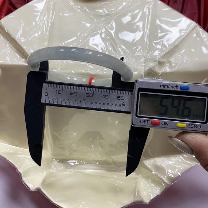 翡翠手镯未镶嵌186