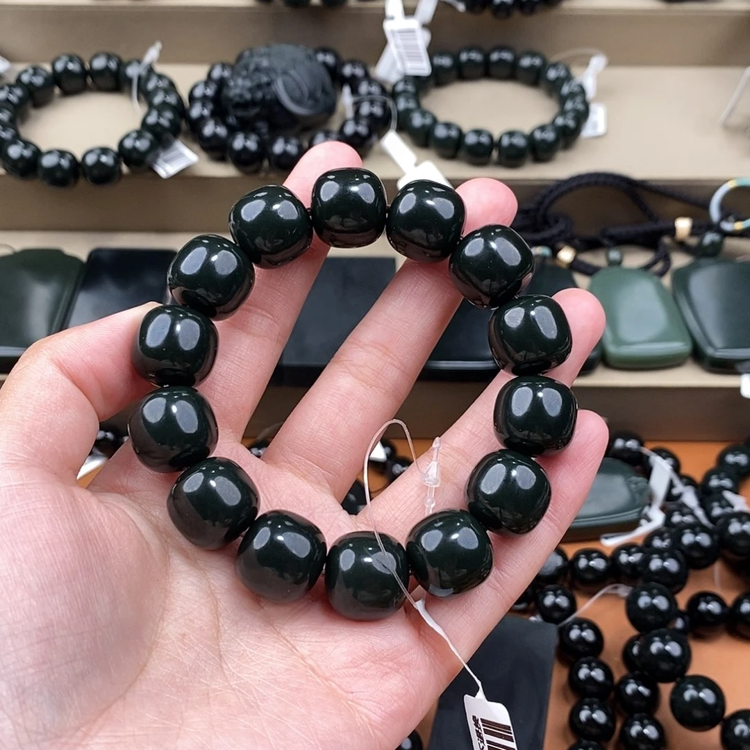 一****和田玉未镶嵌手链