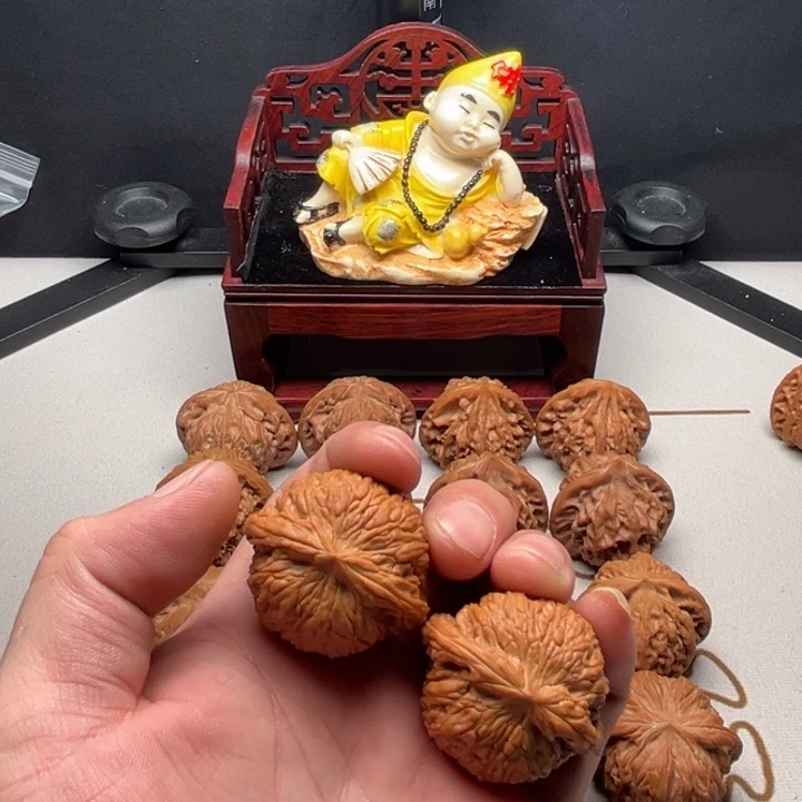 龙脊菩提吊坠精品全品38泥鳅背一对。