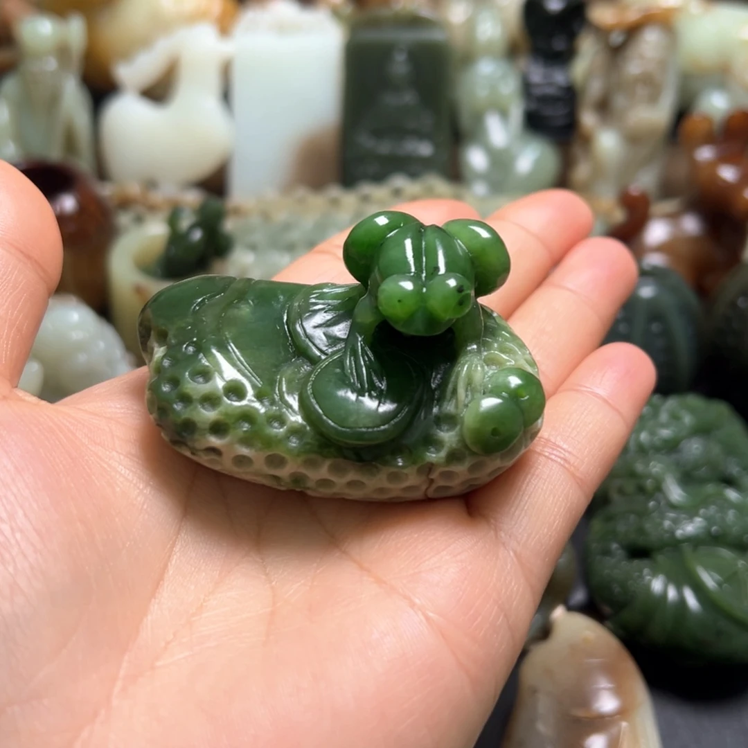 和田玉颈饰未镶嵌冷*器