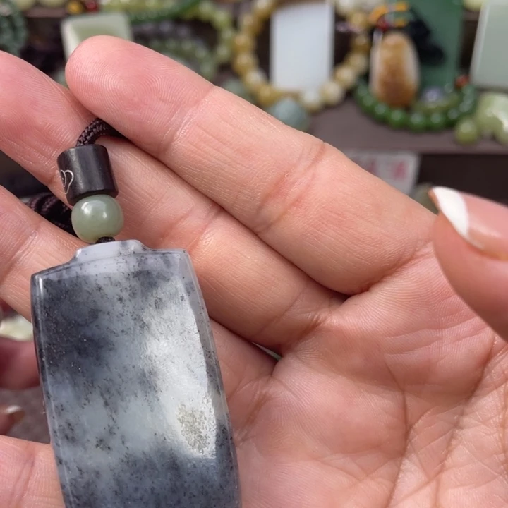 和田玉未镶嵌吊坠(不含链)