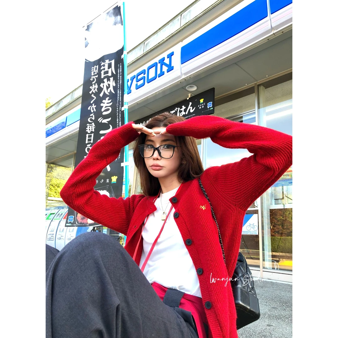【婉君】秋季韩系chic慵懒风字母设计感针织衫LWJ24C3C1698