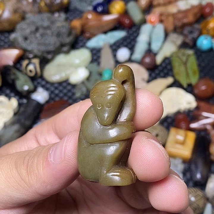 和田玉未镶嵌颈饰84