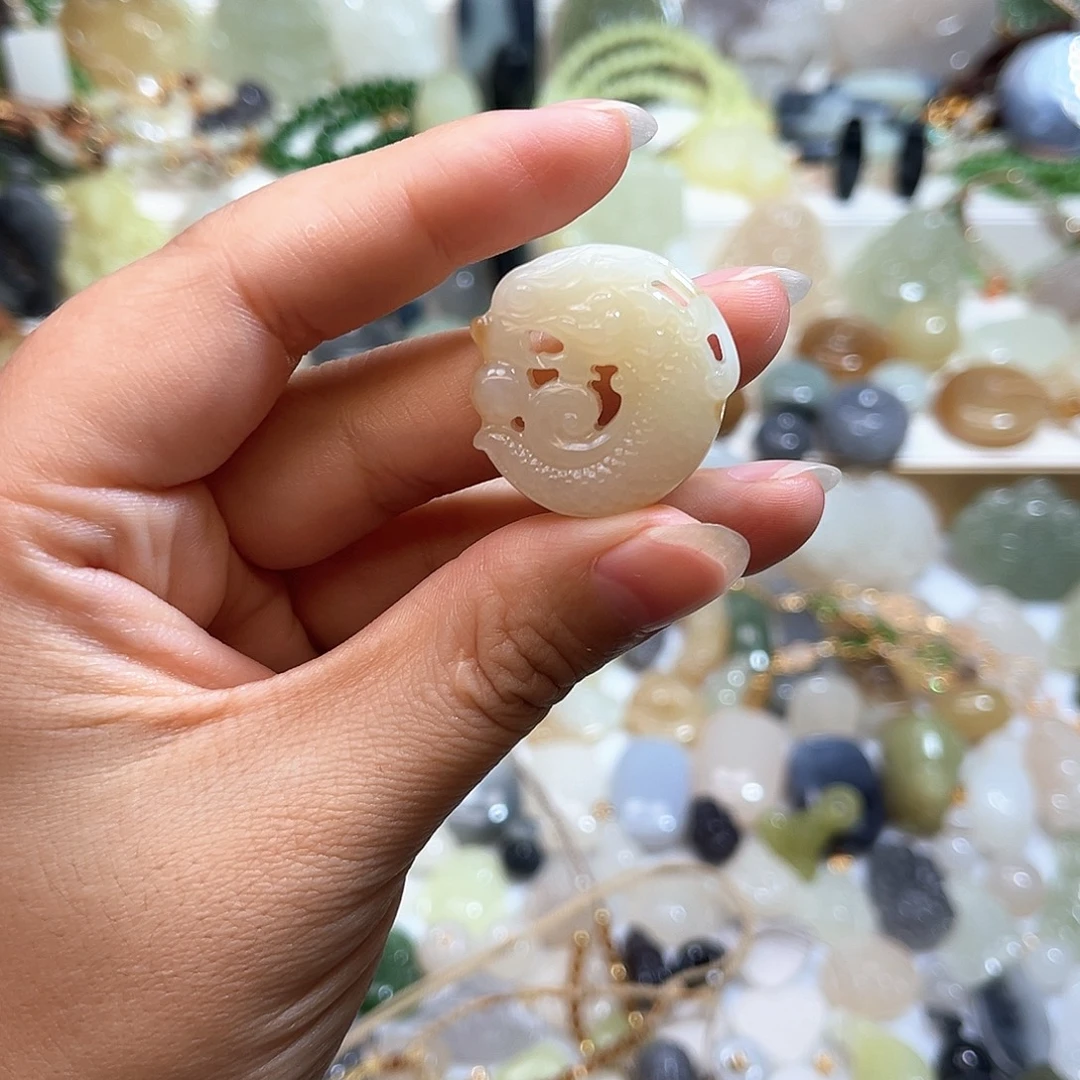 已***置吊坠(赠链)未镶嵌和田玉