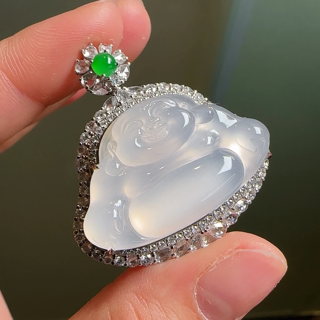 翡翠18K金镶嵌颈饰天然翡翠