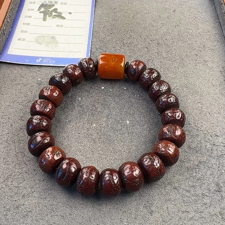 凤眼菩提吊坠手串