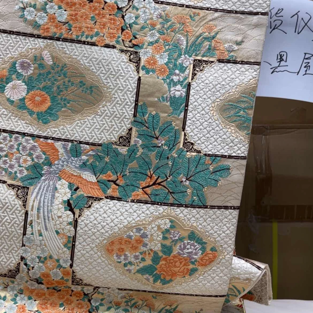 【闪购商品】织绣D**e新年快乐啊哈哈哈