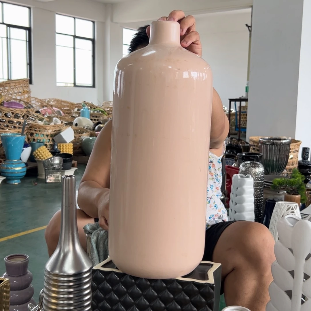 摆件73 号高温陶瓷装饰品（部分微瑕）
