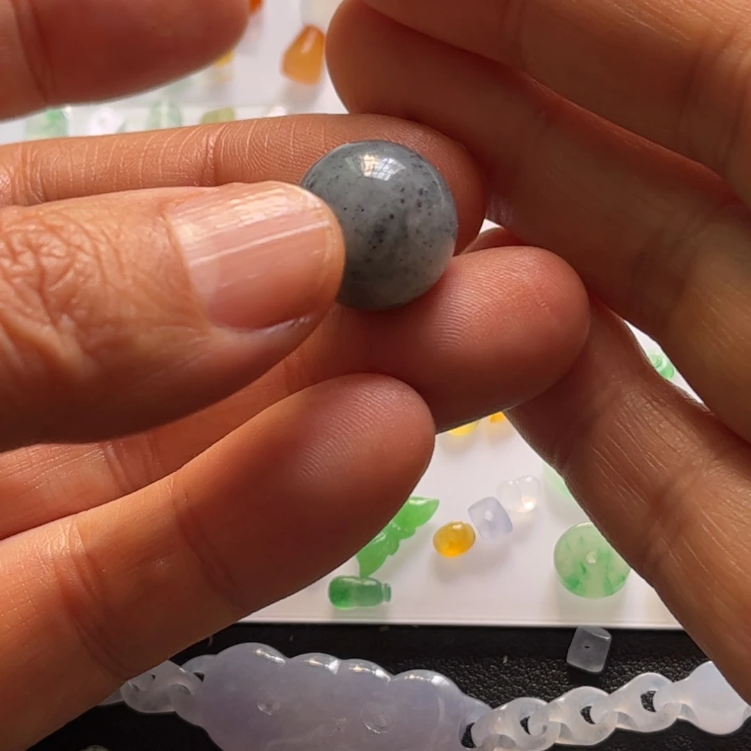 定制翡翠未镶嵌珠子