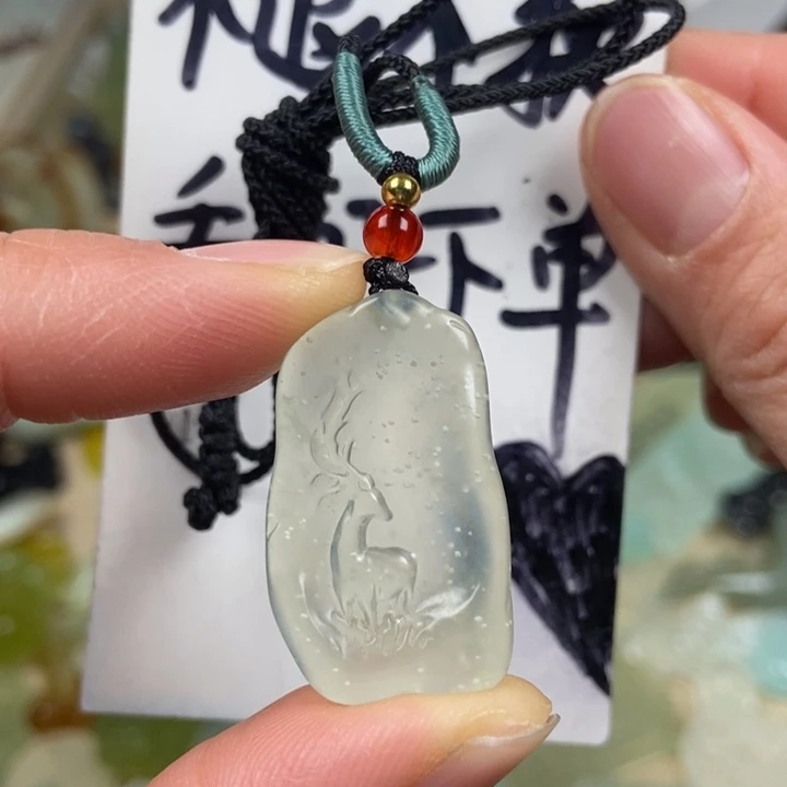 蛇纹石玉颈饰未镶嵌