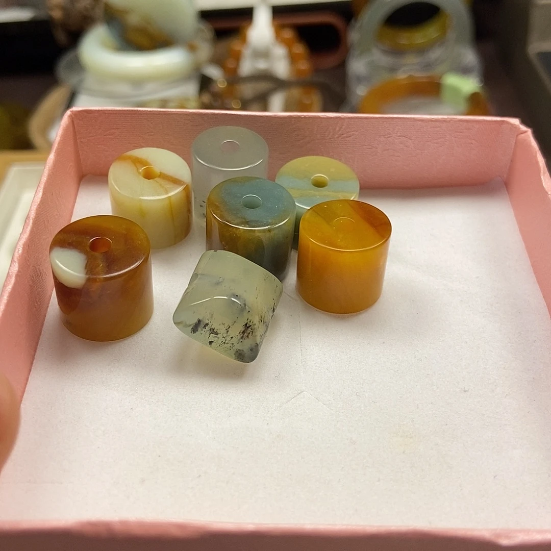 ****๑蛇纹石玉未镶嵌手镯