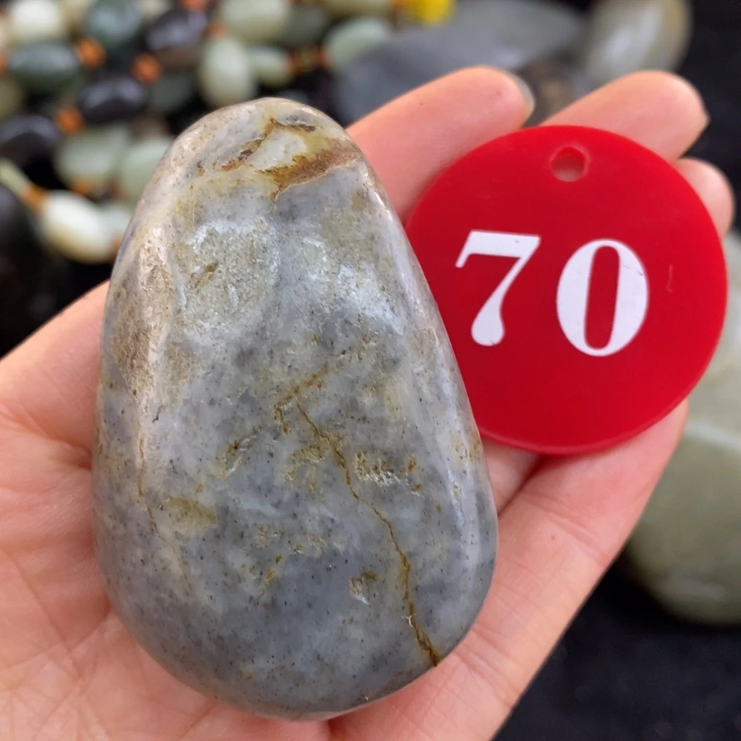 未镶嵌和田玉挂件