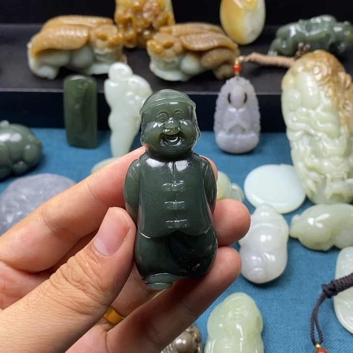 未镶嵌和田玉挂件