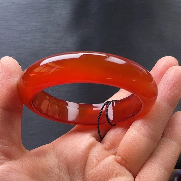 玛瑙/玉髓未镶嵌手镯56圈口