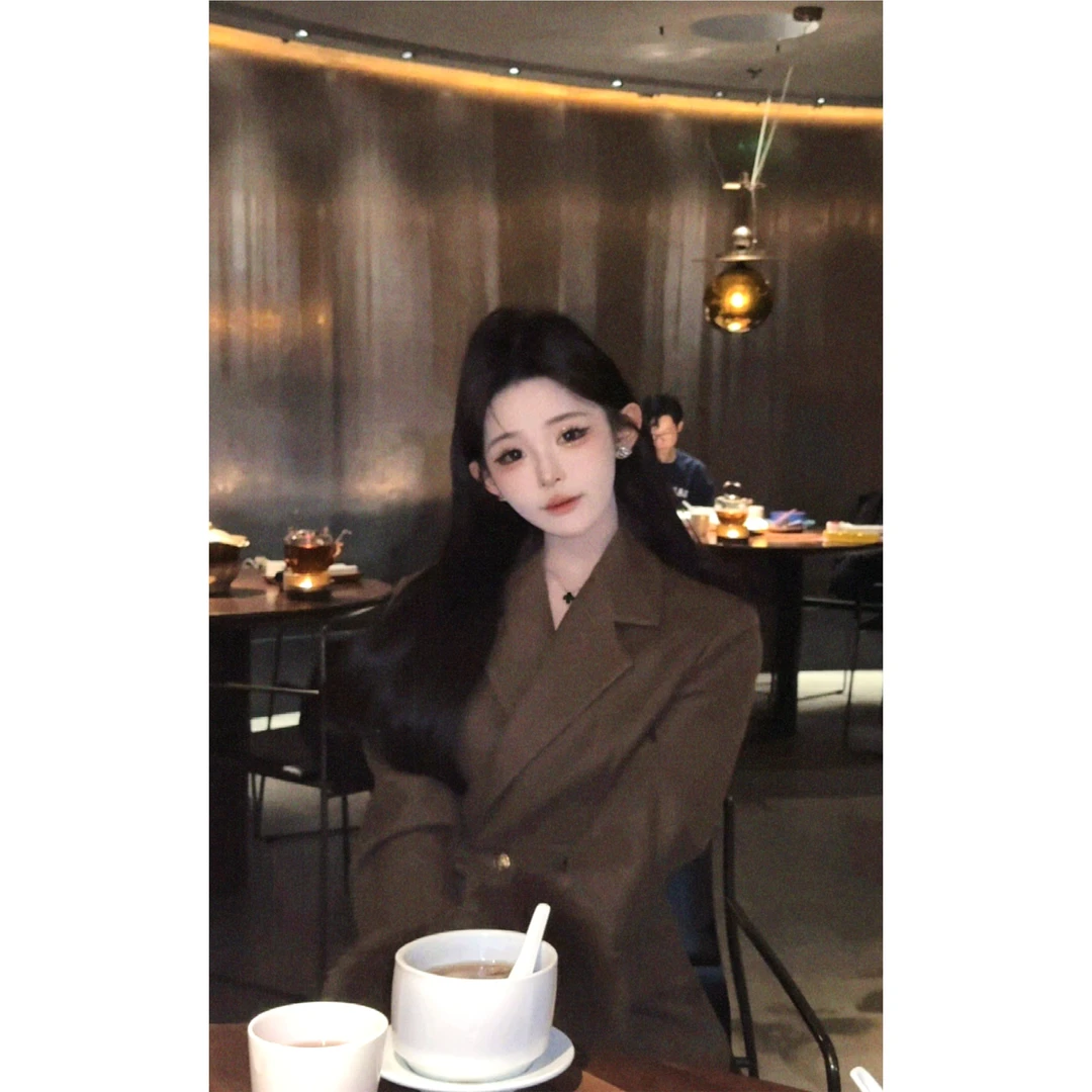 「马吉拉周末」秋冬时尚气质轻奢百搭休闲显瘦羽绒服D4WT8680A