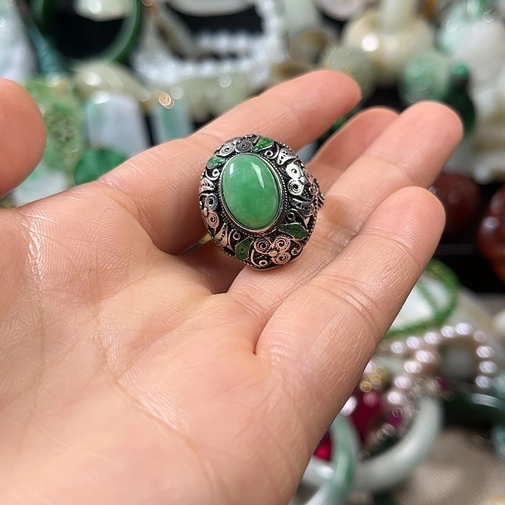 h***n翡翠未镶嵌颈饰翡翠未镶嵌颈饰