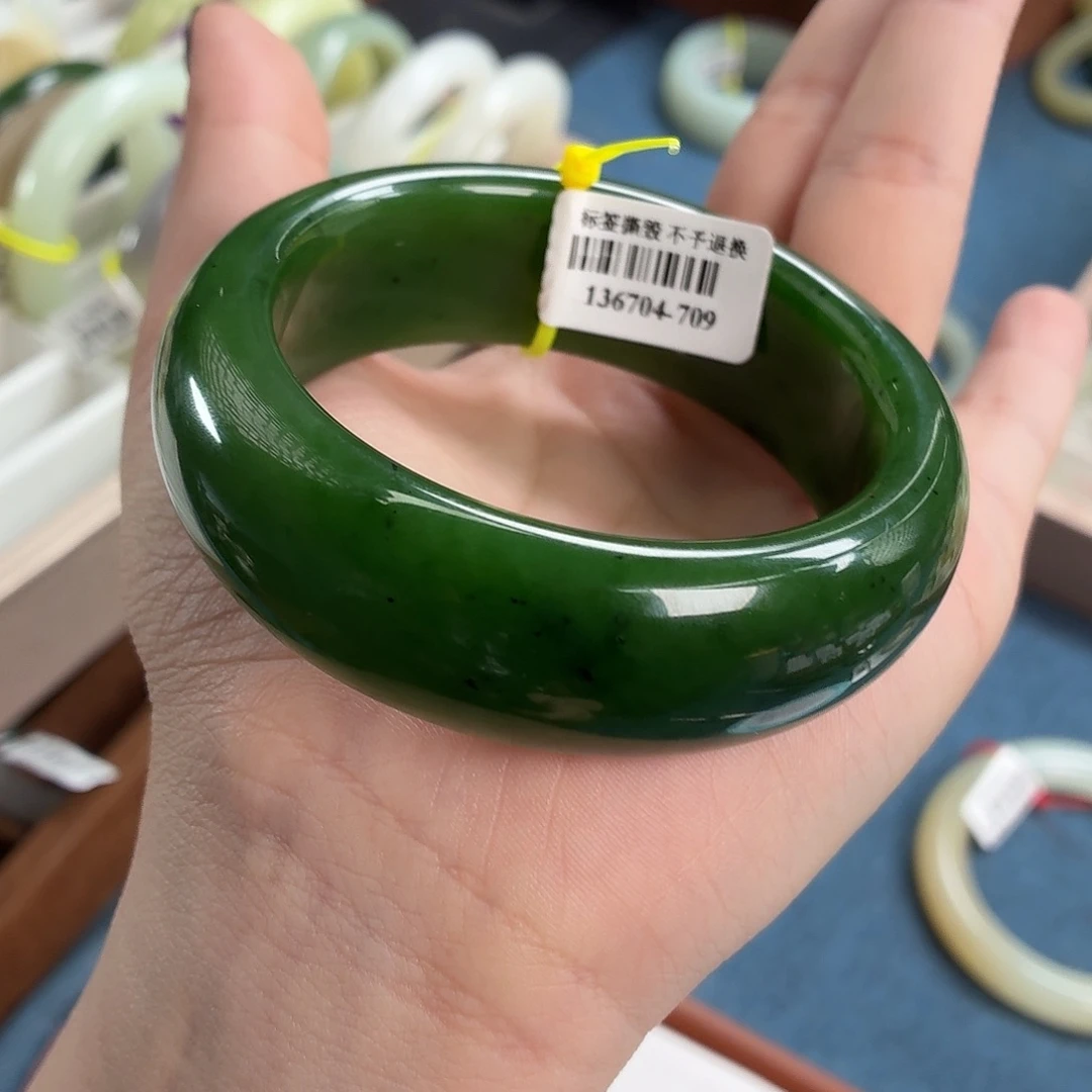 未镶嵌手镯和田玉59