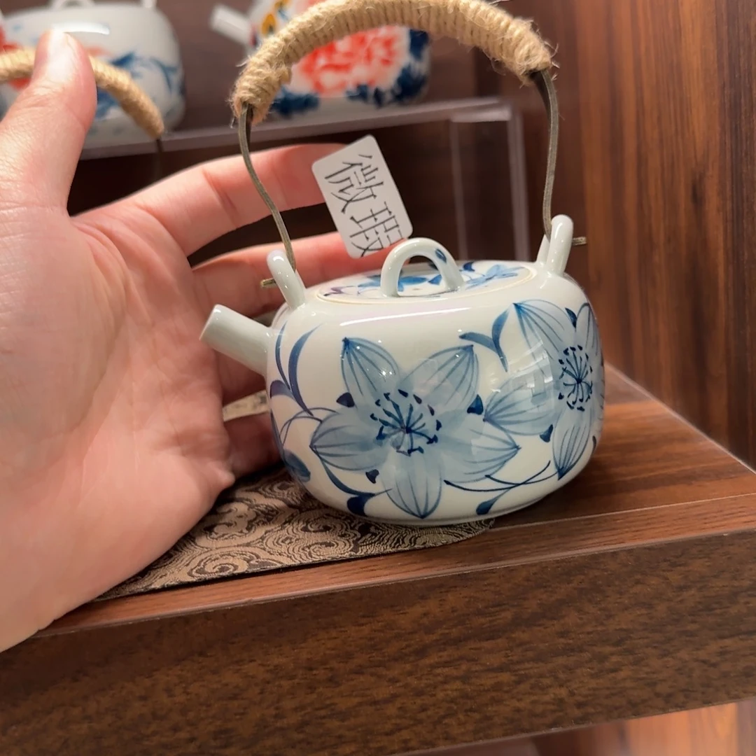 釉下手绘茶具微瑕