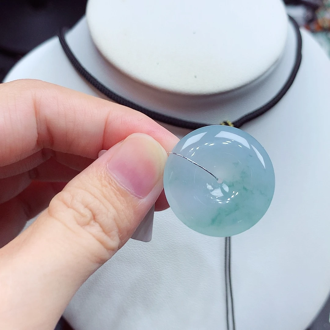 翡翠未镶嵌颈饰编号34，25.5/6