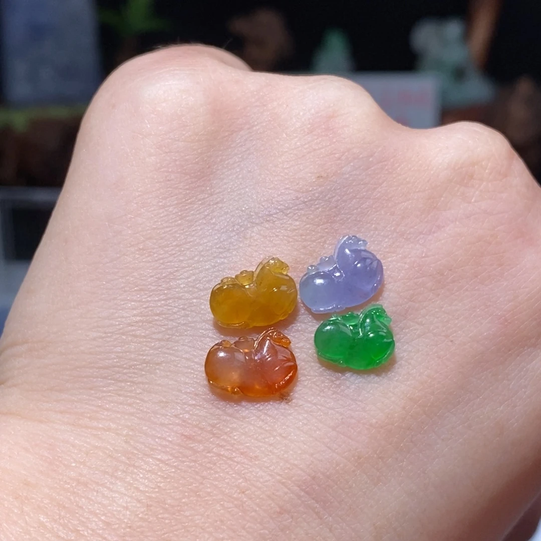 大***牌未镶嵌定制翡翠翡翠