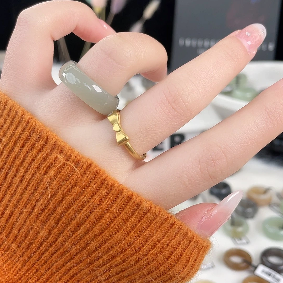 和田玉（糖玉）未镶嵌戒指h8奶蓝泥鳅背16.9不退换