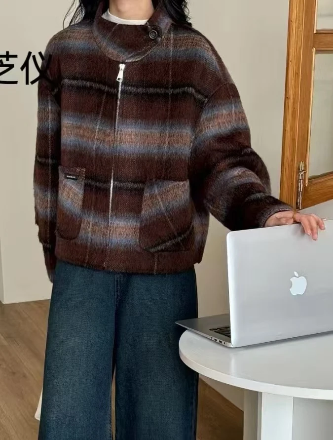 小款宽松时尚舒适格纹外套短款气质百搭羊绒格子秋冬毛呢复古