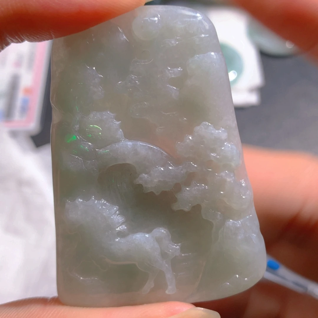 翡翠未镶嵌颈饰翡翠