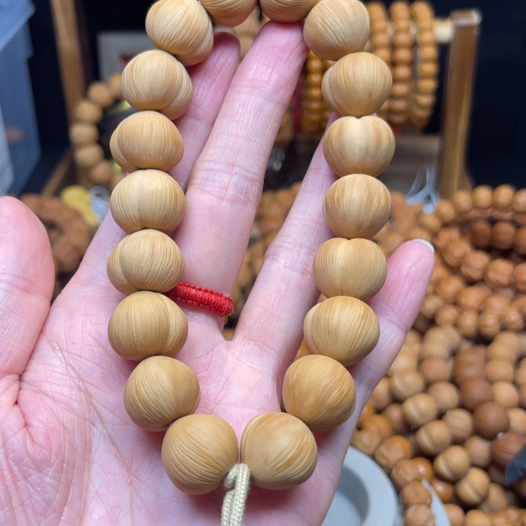 核桃手串/手链猴头雕刻大屁桃手持