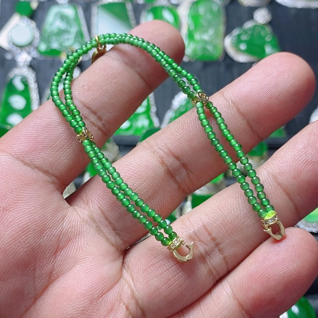 翡翠未镶嵌颈饰