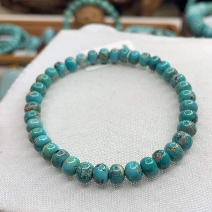 绿松石未镶嵌珠宝