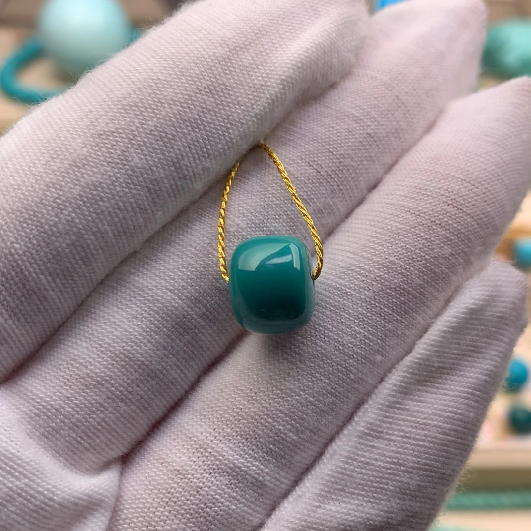 绿松石未镶嵌珠宝奇石10.5*8.7