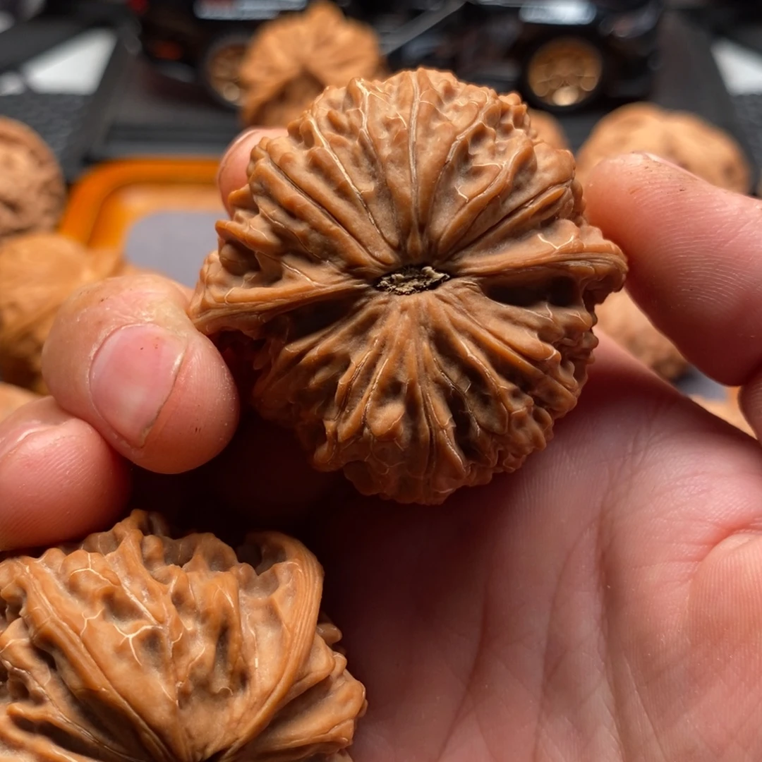 嘚***嘚文玩核桃精品对金麒麟全品47