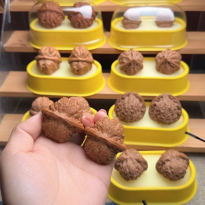 吊坠文玩核桃血麒麟