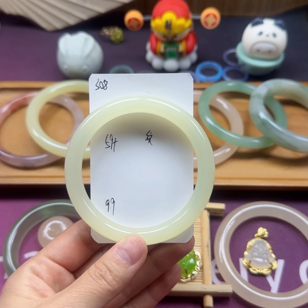 石英质玉手镯未镶嵌308